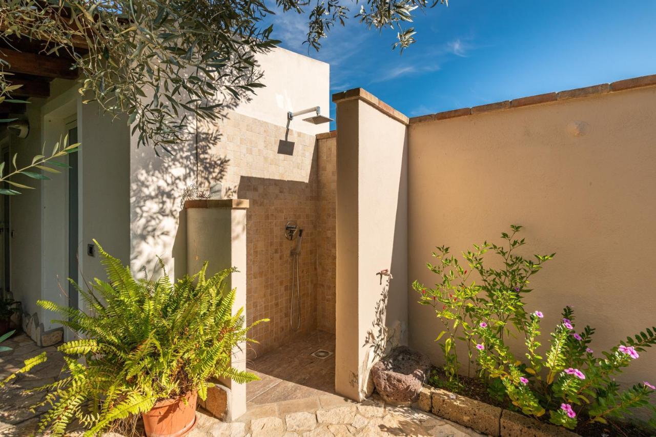 Villa Maria Beatrice Quartu SantʼElena Exterior foto